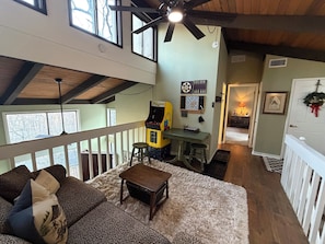 Smart TV, fireplace - To The Mountains | Massanutten Townhouse | Arcade | Near Slopes (McGaheysville)