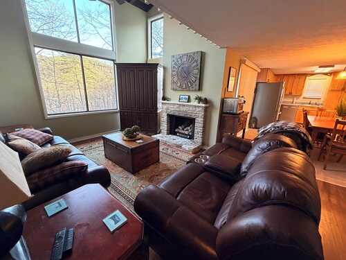 To The Mountains | Massanutten Townhouse | Arcade | Near Slopes