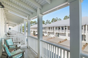 Property grounds - Sea Turtle House- Lux Townhome- Pool!- Golf Cart! (Santa Rosa Beach)