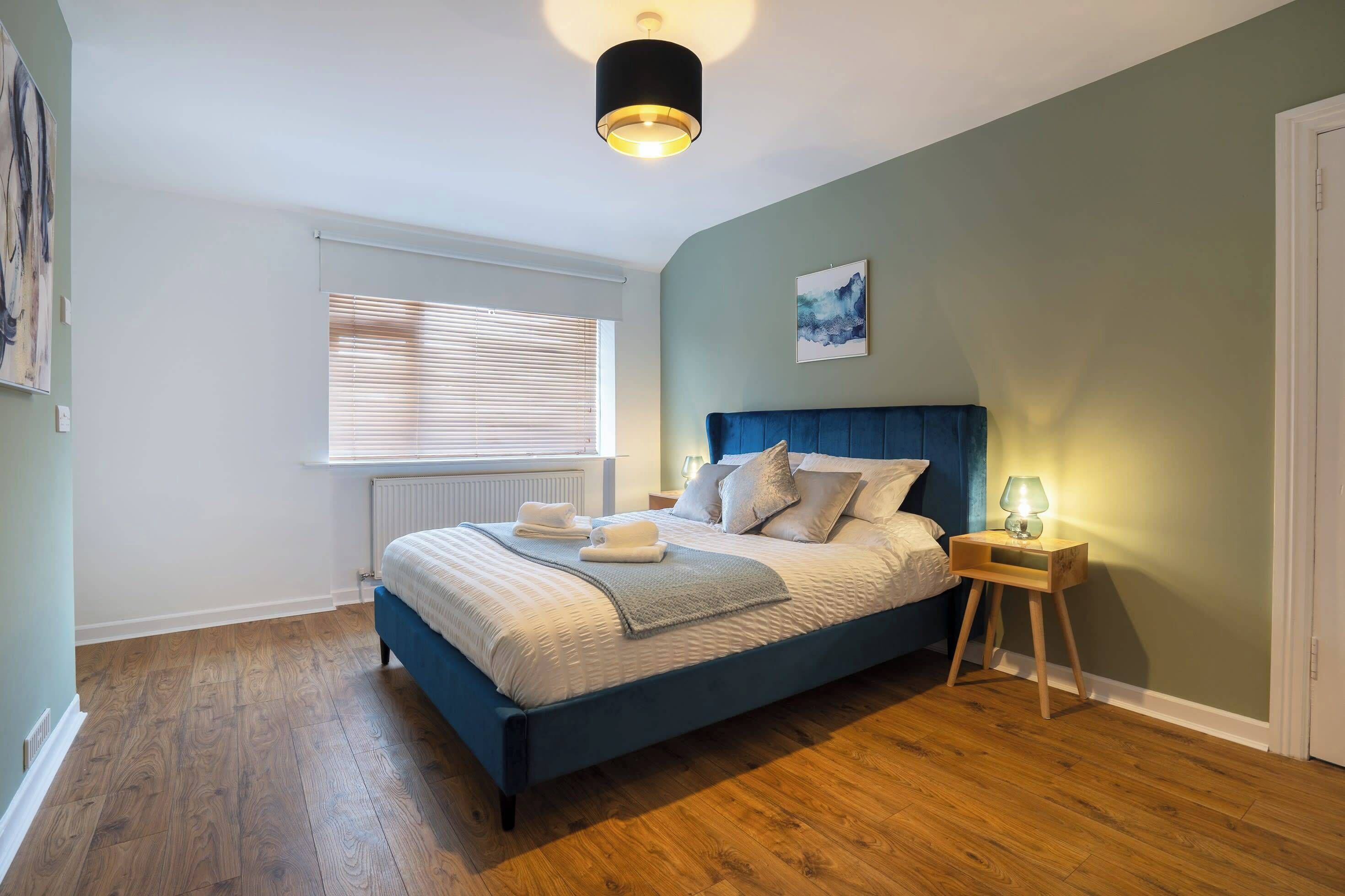 2 bedrooms, iron/ironing board, free WiFi, bed sheets