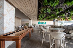 Bar (on property) - Oceanfront apartment, an oasis with spectacular views. (Bucerías)