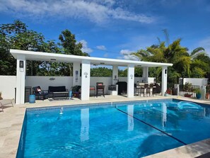 Alberca al aire libre 