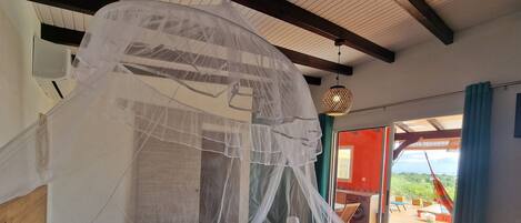 1 slaapkamer, een bureau, een strijkplank/strijkijzer, gratis wifi