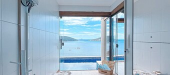 Luxury Oceanfront Villa with Infinity Pool, Sauna & Total Privacy