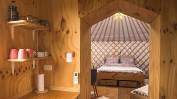 1 chambre, fer et planche Ă repasser, Wi-Fi, draps fournis