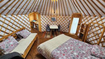 1 chambre, fer et planche Ă repasser, Wi-Fi, draps fournis