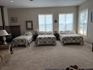 1 habitación, tabla de planchar con plancha, wifi y ropa de cama 