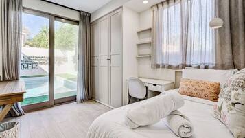 Skrivebord, strygejern/strygebræt, weekendseng, Wi-Fi