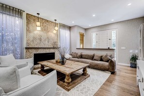 TV, fireplace - Private Pool Oasis · 5BR House Near The Grove (Beverly Hills)