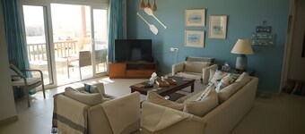 Stunning 4BD-LagoonView-Gouna