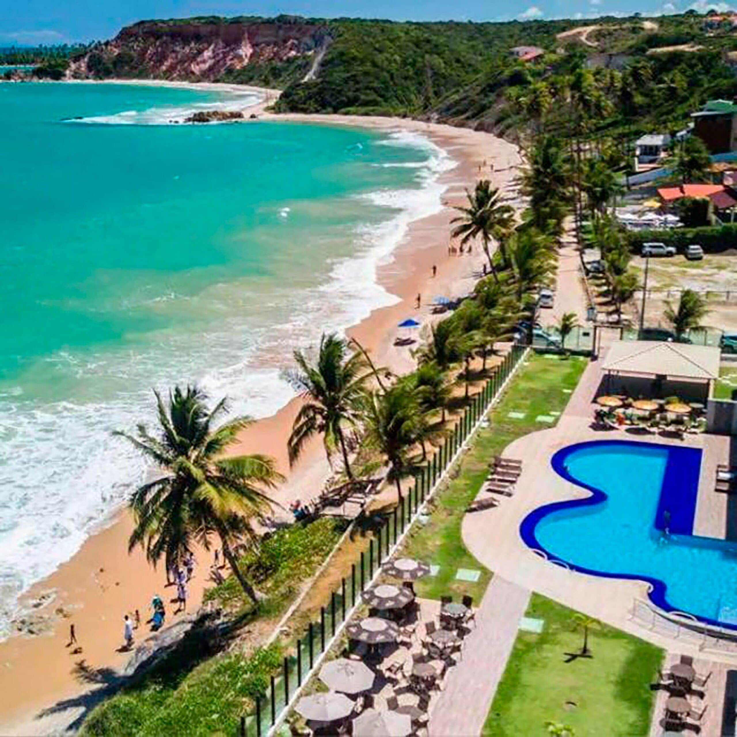 Apartment | Pool | Outdoor pool, pool umbrellas, sun loungers