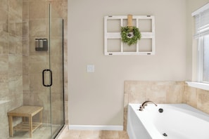 Hair dryer, towels, soap, toilet paper - Game Room - Wind Creek Casino- RTJ Golf - 3 Beds - 2 Bath (Wetumpka)