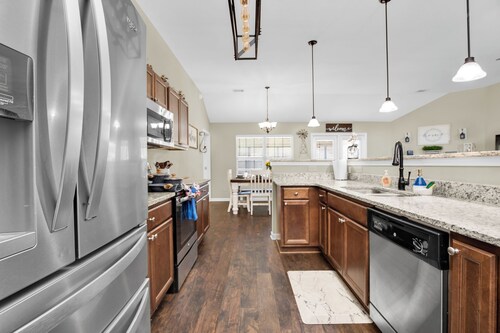 Game Room - Wind Creek Casino- RTJ Golf - 3 Beds - 2 Bath