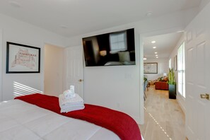 4 Schlafzimmer, Bügeleisen/Bügelbrett, WLAN, Bettwäsche