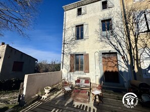 Outdoor dining - The House - DAVEJEAN (DAVEJEAN)