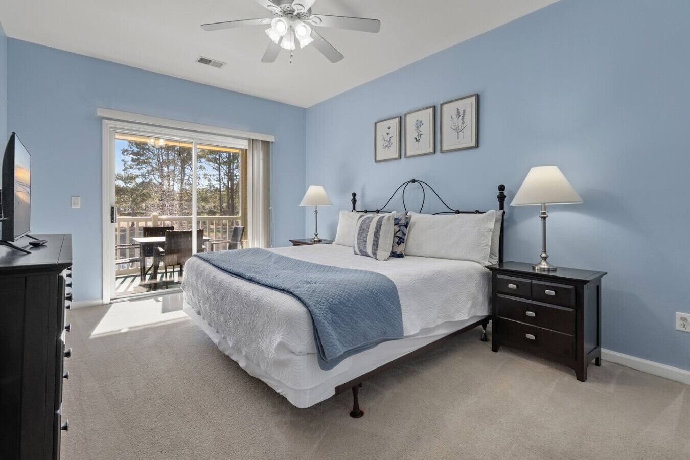 3 chambres, fer et planche à repasser, Wi-Fi gratuit, draps fournis