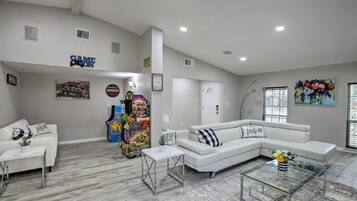 House (5 Bedrooms) | Bahagian dalam