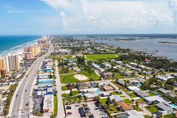 Summer Lovin' In Paradise - Daytona Beach, FL