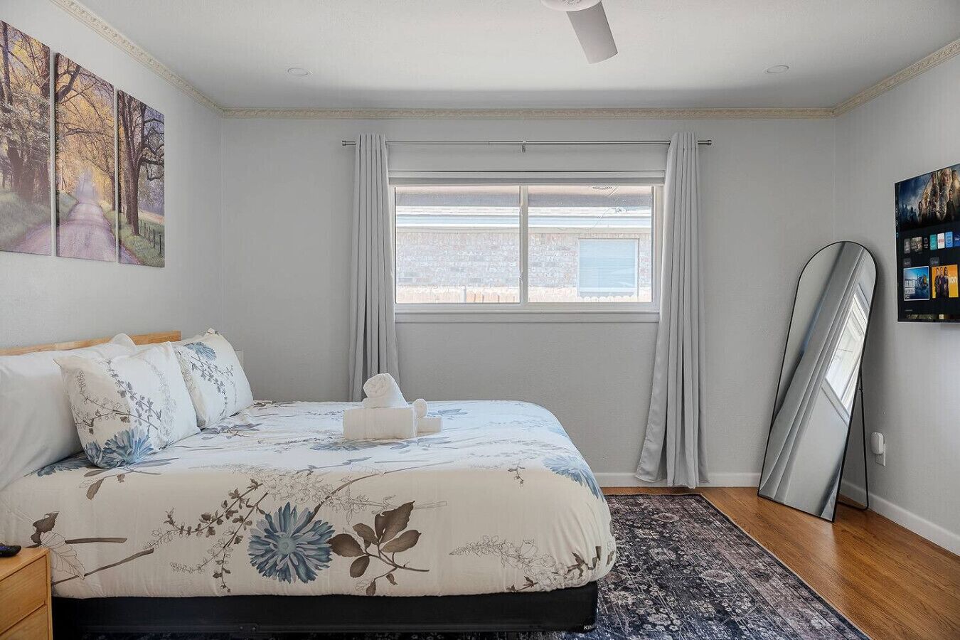 House (3 Bedrooms) | Interior