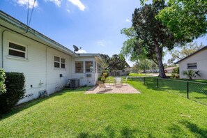 House (3 Bedrooms) | Interior - Home Away From Home Daytona 3 Bedroom (Daytona Beach)