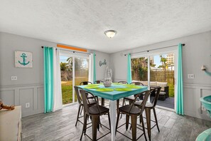 Interior - The Blue Anchor-walk to Beach (Daytona Beach)