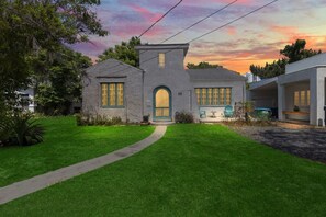 House (4 Bedrooms) | Interior - Spanish Beach Bungalow (Holly Hill)