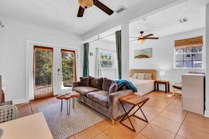 Interior - Spanish Beach Bungalow (Holly Hill)