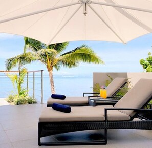 Property grounds - LomaniWai luxurious all-inclusive beachfront villa (Nadroga-Navosa)