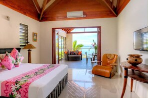 Iron/ironing board, WiFi, bed sheets - LomaniWai luxurious all-inclusive beachfront villa (Nadroga-Navosa)
