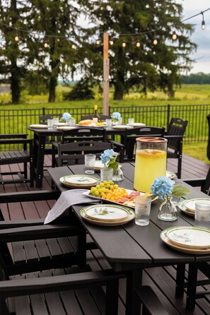 Outdoor dining
