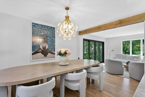 Luxury House, Garden View | Dining - Redding Retreat with Pool (Redding)