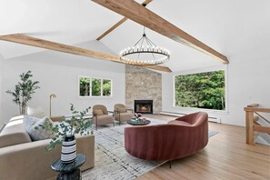 Luxury House, Garden View | Interior