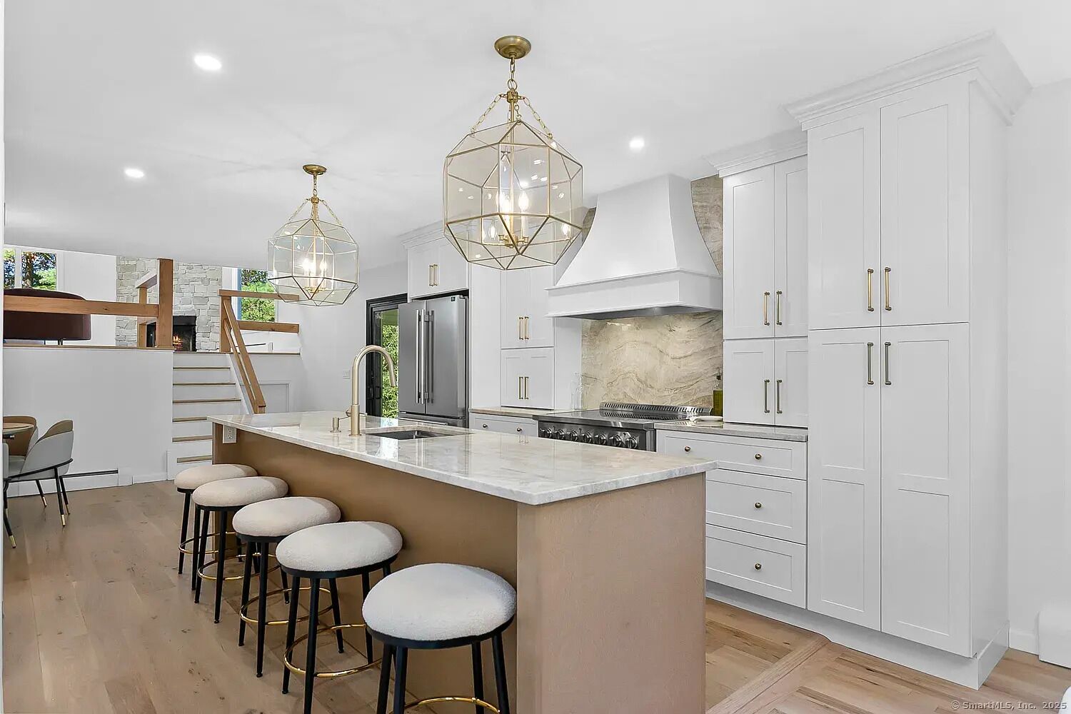 ラグジュアリー ハウス ガーデンビュー | 専用キッチン | ハイチェア