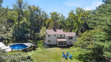 Luxury House, Garden View | View from room