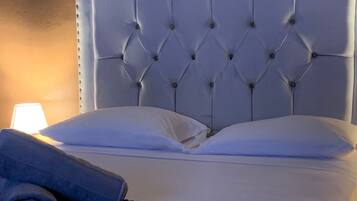 1 bedroom, internet, bed sheets