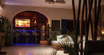 Charming 1-bedroom bed & breakfast in Kingston welcomes you