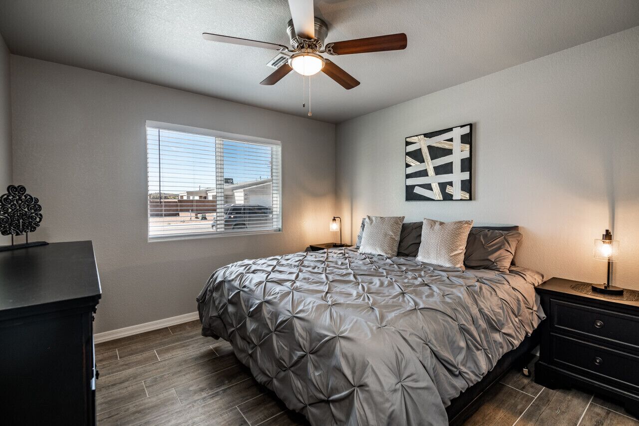 熨斗/熨衫板、Wi-Fi、床單