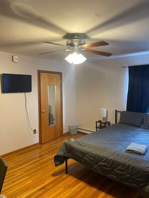 Bureau, espace de travail pour ordinateurs portables