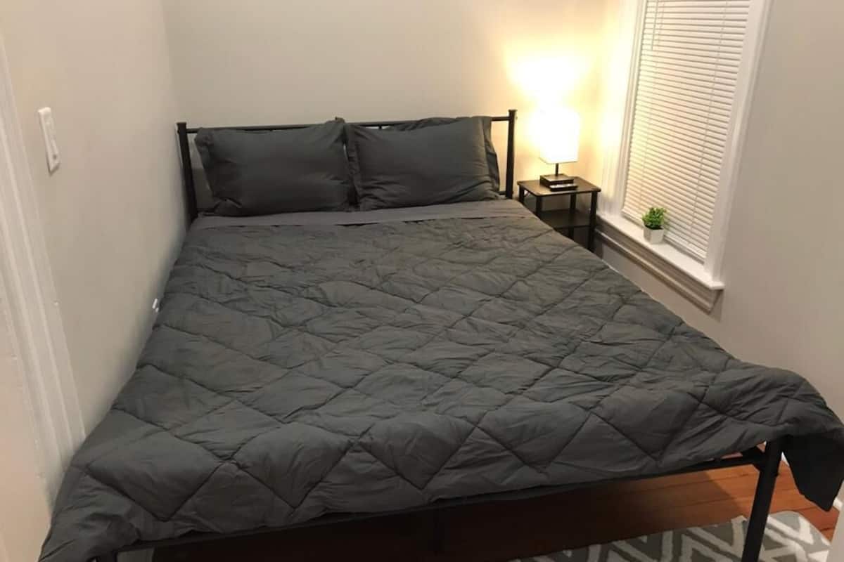 Desk, laptop workspace, free WiFi