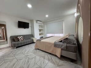 4 bedrooms, iron/ironing board, Internet, bed sheets - Casa de descanso cerca del aeropuerto de GDL. (Tlajomulco de Zúñiga)