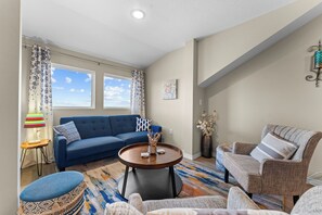 Smart TV - Branson Summer Condo Skyline Views 3 Min to Strip, Near SDC & Table Rock Lake (Branson)