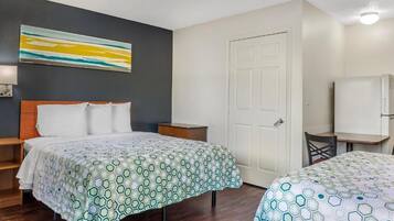 Chambre Standard, 2 grands lits | Wi-Fi gratuit