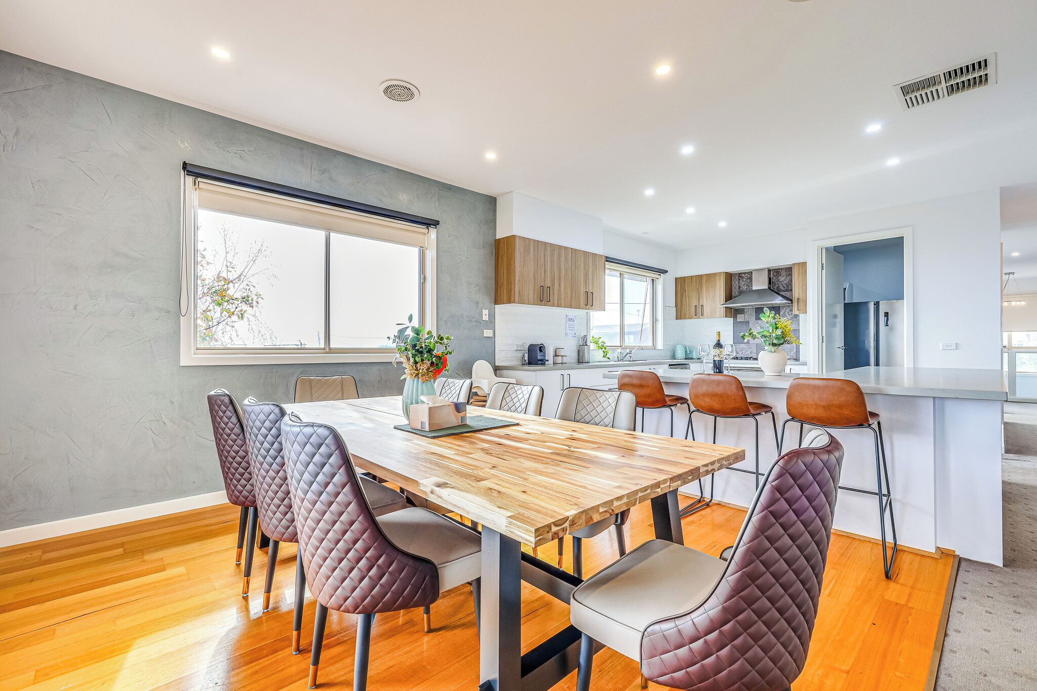 Hus, dalutsikt | Spiseområde