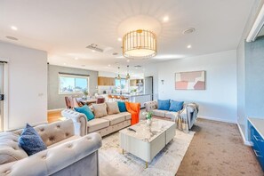 Living area - StayAU Coastal 5BR Escape Pool Table (Clifton Springs)
