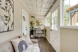 Interior - Nature-inspired home w/parking (Monrovia)