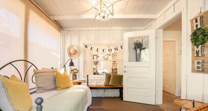 Quaint Cottage Nestled In Premier Historical Tract