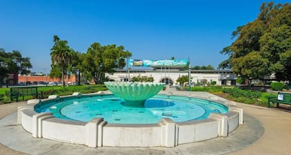 Quaint Cottage Nestled In Premier Historical Tract