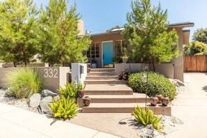 Exterior - Mid-Century Getaway In The Foothills (Monrovia)