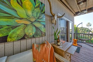 Terrace/patio - Cozy & private home in a quality neighborhood (Monrovia)