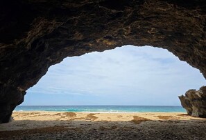 Sun loungers, beach towels - Bob's beach bungalow surf & tide pools nearby (Isabela)
